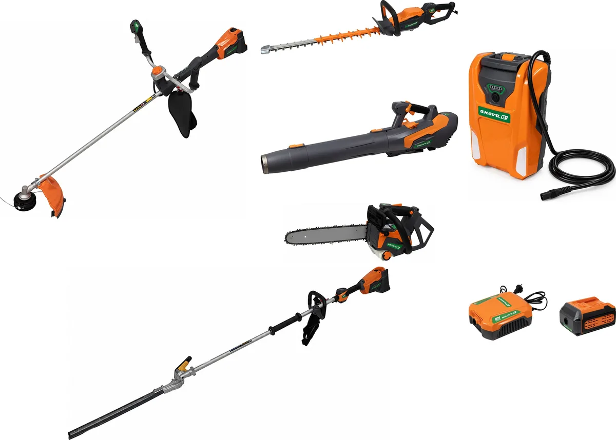 Pack profesional a batería Anova E+ 60 V: desbrozadora + cortasetos + cortasetos de pértiga + soplador + motosierra + mochila 15 Ah + cargador + petaca — foto principal
