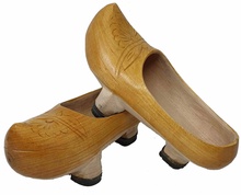 Madreña Niño Tradicional Asturiana Blanca Talla 19 Madreña Niño Tradicional Asturiana Blanca Talla 19