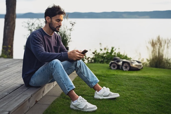 Robot Cortacesped Automower Husqvarna 435 Awd Nera